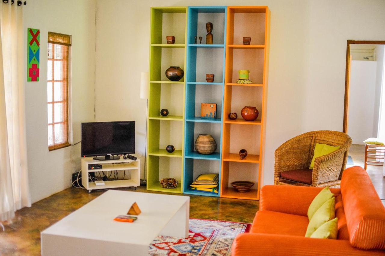 Madi A Thavha Mountain Lodge Louis Trichardt Extérieur photo