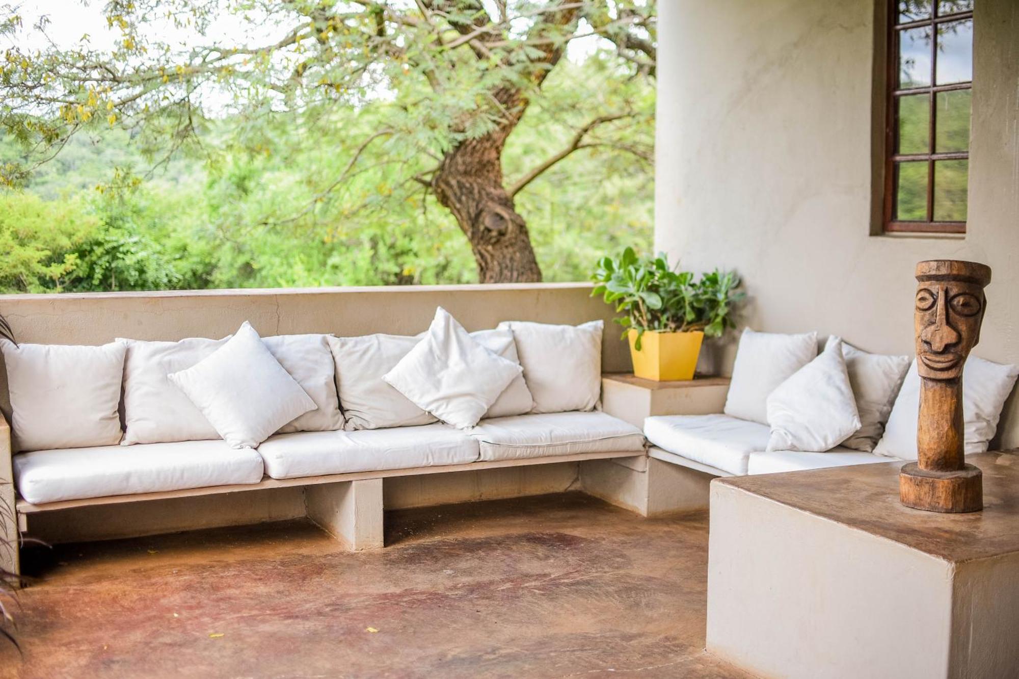 Madi A Thavha Mountain Lodge Louis Trichardt Extérieur photo