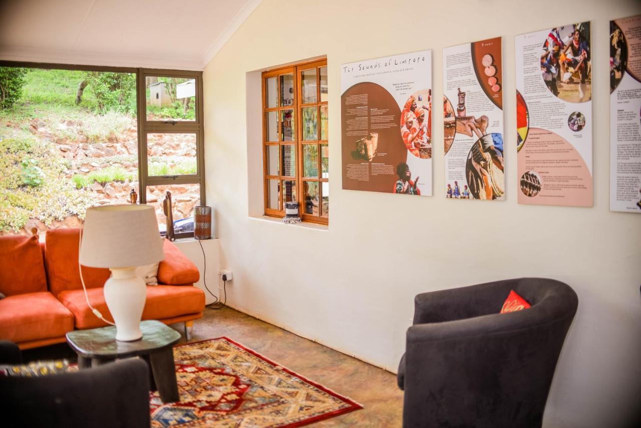 Madi A Thavha Mountain Lodge Louis Trichardt Extérieur photo