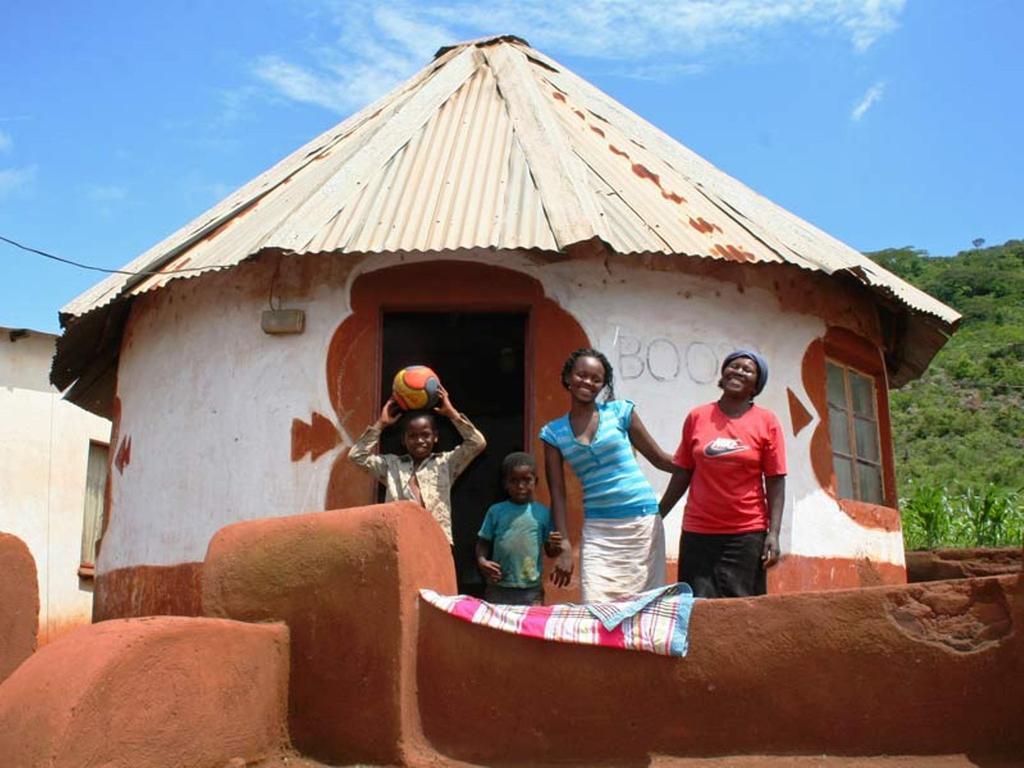 Madi A Thavha Mountain Lodge Louis Trichardt Extérieur photo