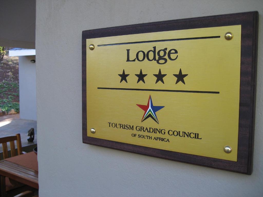 Madi A Thavha Mountain Lodge Louis Trichardt Extérieur photo